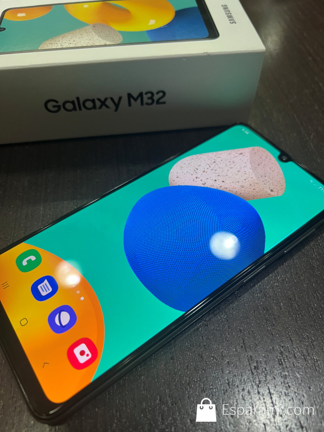 Samsung Galaxy M32 encendido